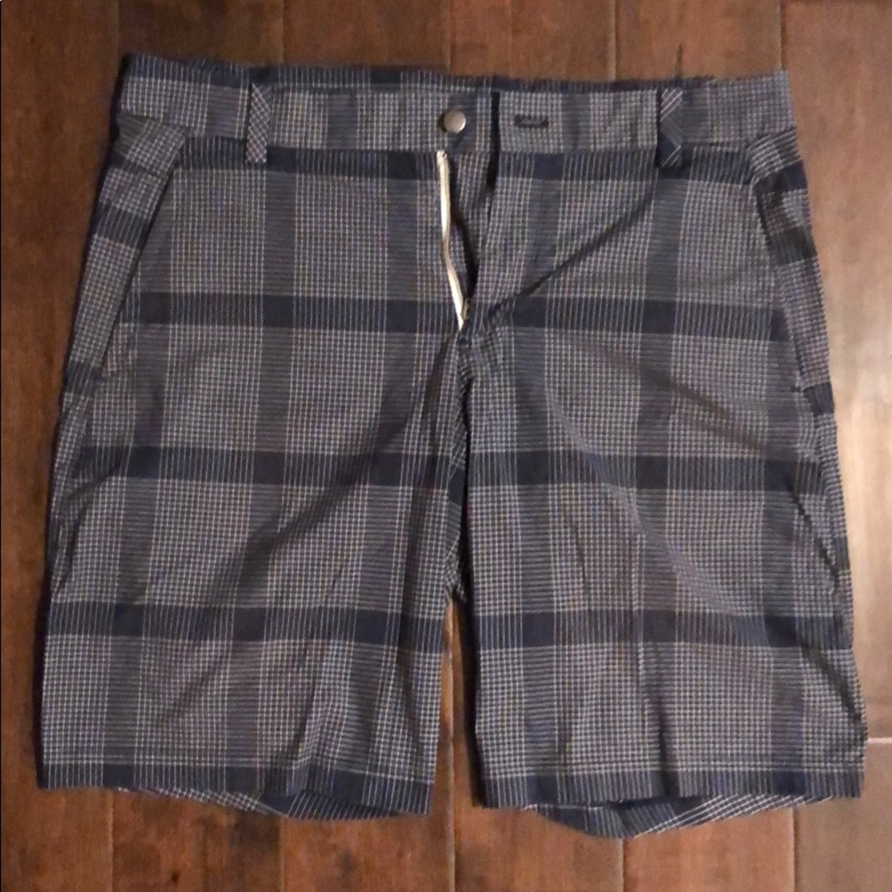 Men’s lululemon shorts